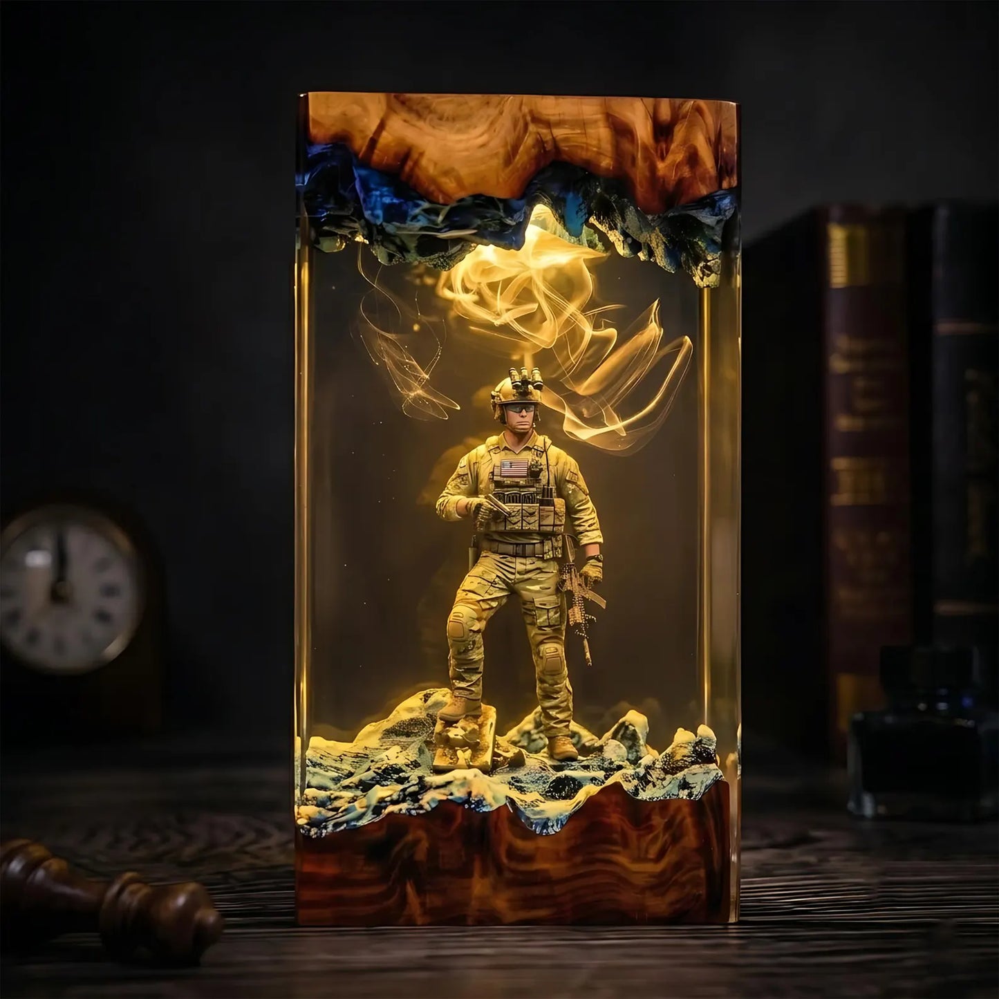 Veteran Memorial Lamp | USA