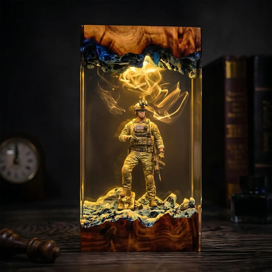 Veteran Memorial Lamp | USA